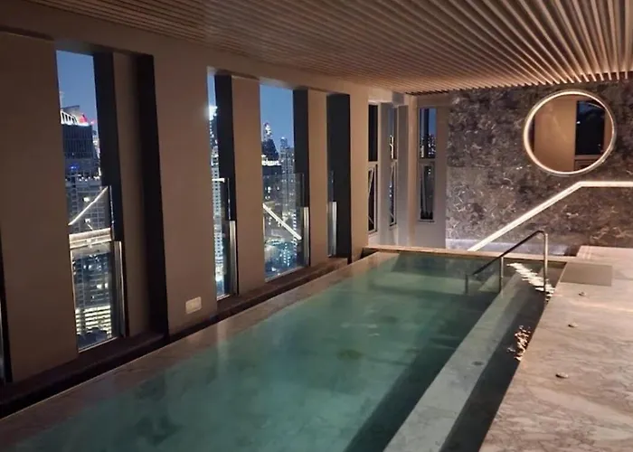 Luxury Living In 公寓 曼谷