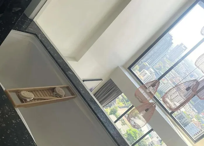Luxury Living In 公寓